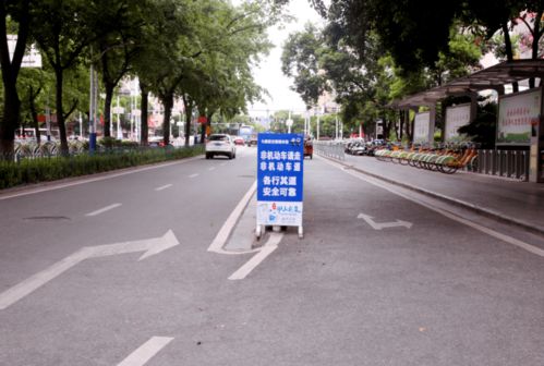 桂林市区21个路口道路交通设施焕新，城市交通迈上新台阶